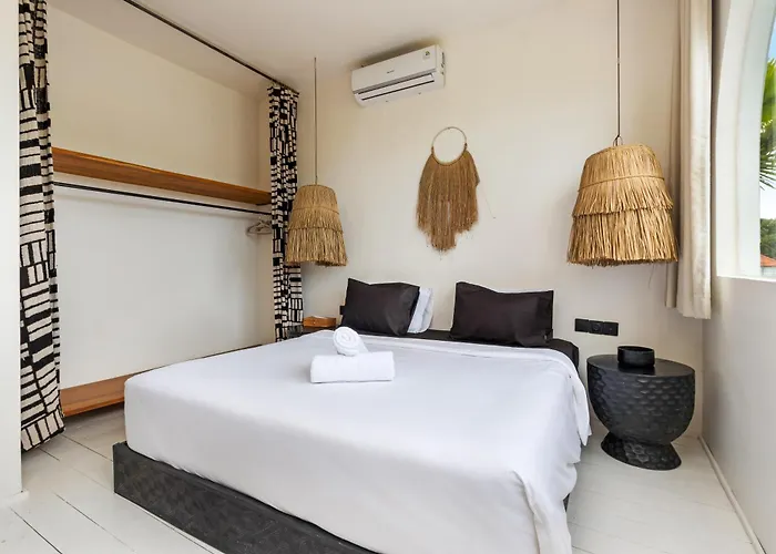 Castilla - Ethnic Vibes Tropical 4br With Private Pool, 10 Minutes From Canggu Kerobokan