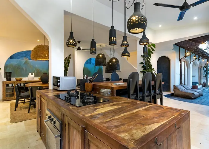 Castilla - Ethnic Vibes Tropical 4br With Private Pool, 10 Minutes From Canggu *