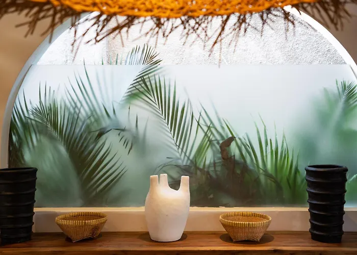 Castilla - Ethnic Vibes Tropical 4br With Private Pool, 10 Minutes From Canggu Kerobokan